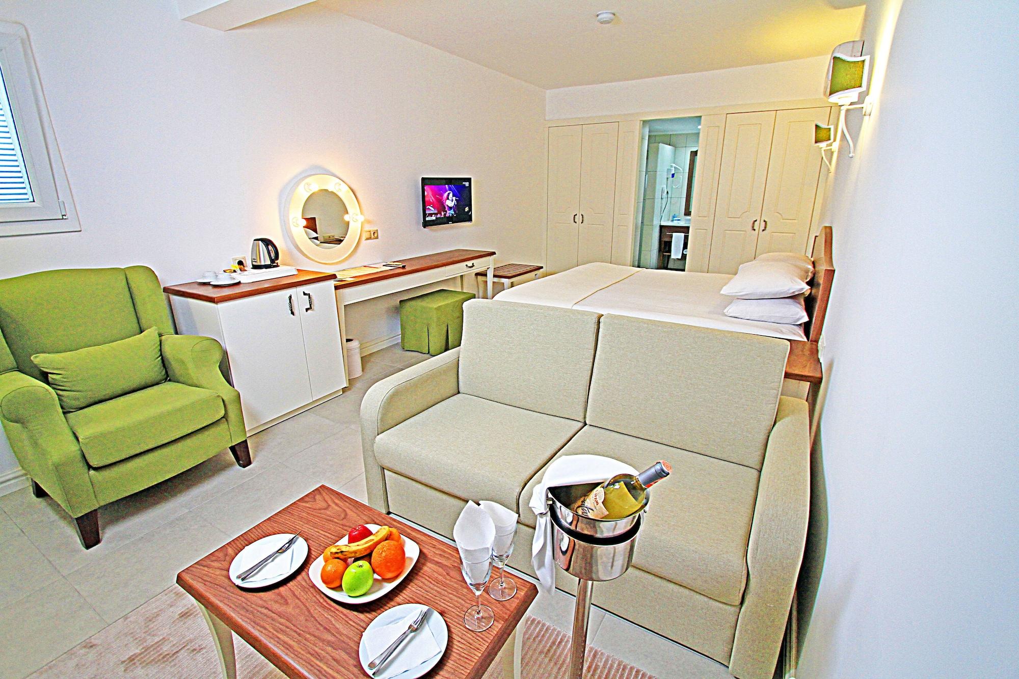 Manastir Hotel & Suites Bodrum Exteriör bild