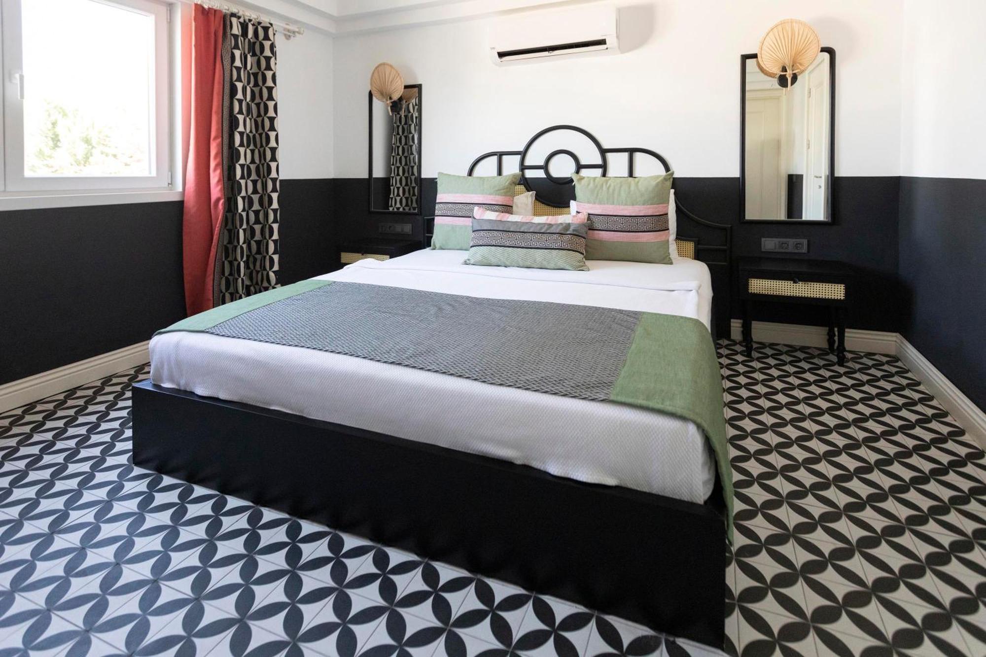Manastir Hotel & Suites Bodrum Exteriör bild