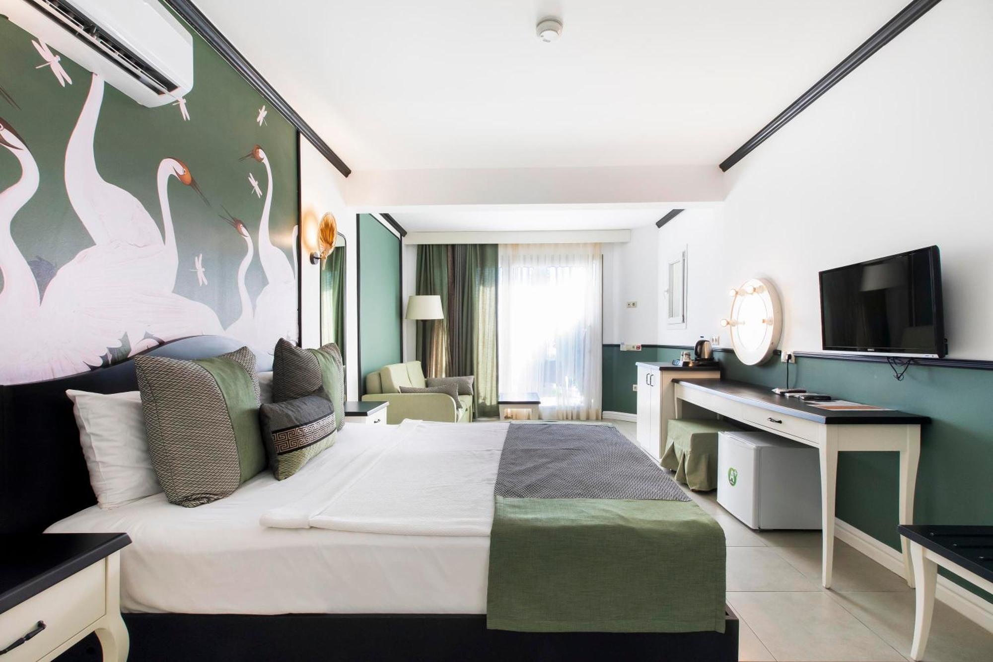 Manastir Hotel & Suites Bodrum Exteriör bild